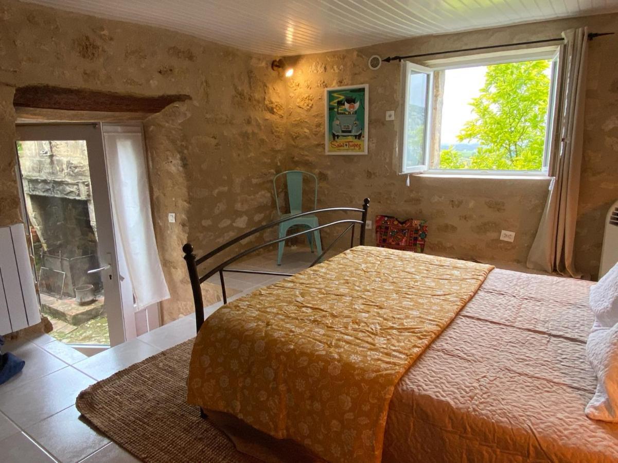 Le Prieure De Saint Pierre Bed & Breakfast Exterior photo