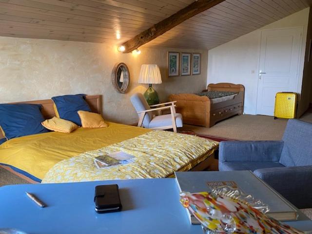 Le Prieure De Saint Pierre Bed & Breakfast Exterior photo