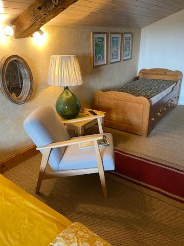 Le Prieure De Saint Pierre Bed & Breakfast Exterior photo